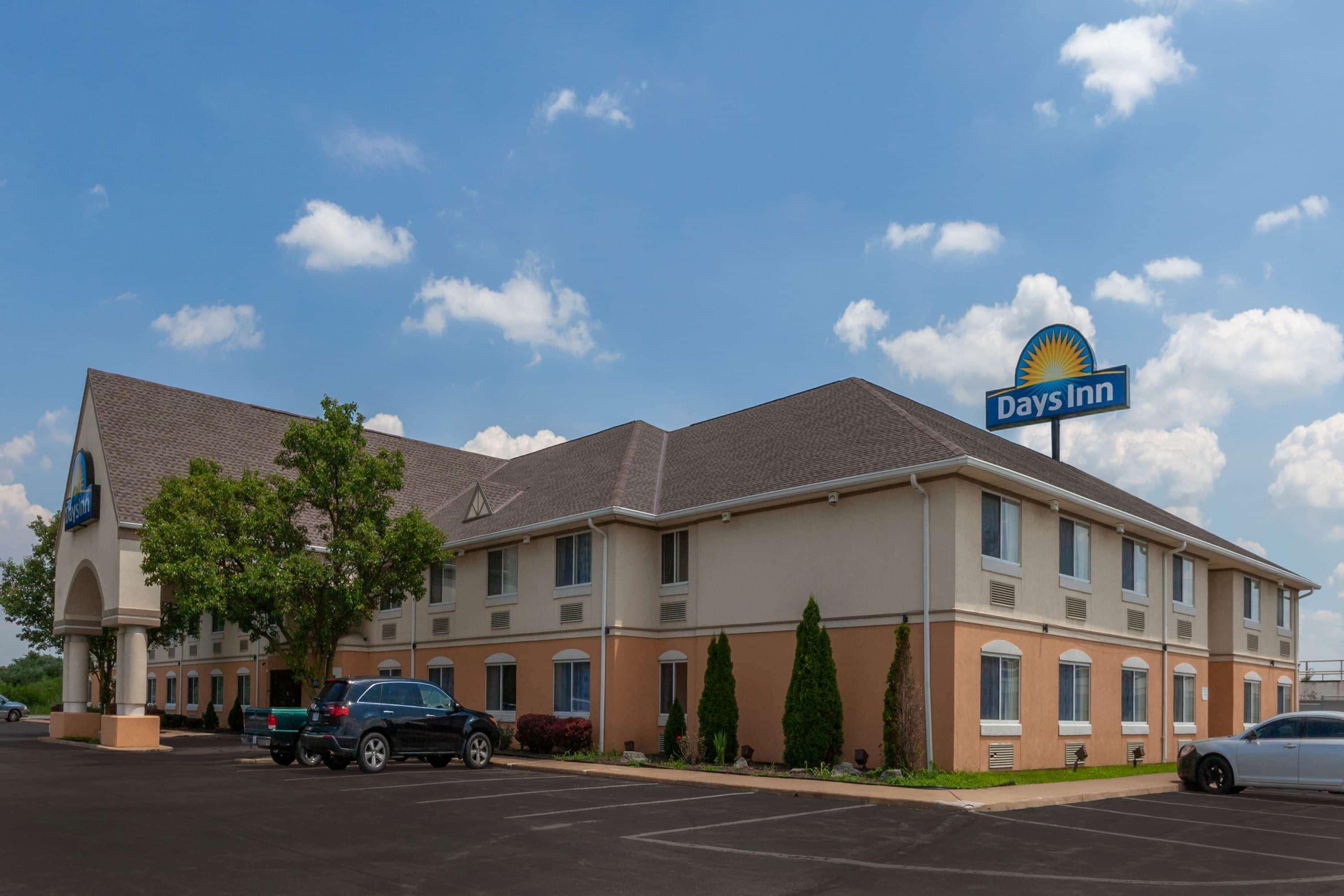 Days Inn By Wyndham Milan Sandusky South Exterior photo